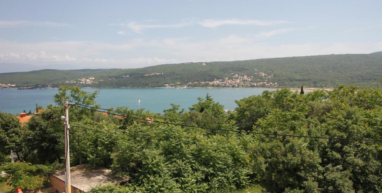 Apartments Klaudija Čižići Esterno foto
